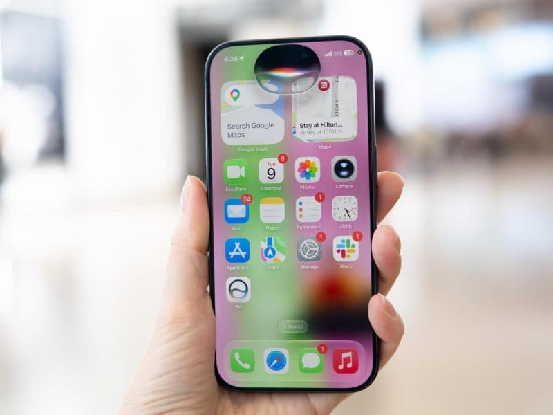 Apple's Revamped Siri AI Actually Handles Real Tasks Now